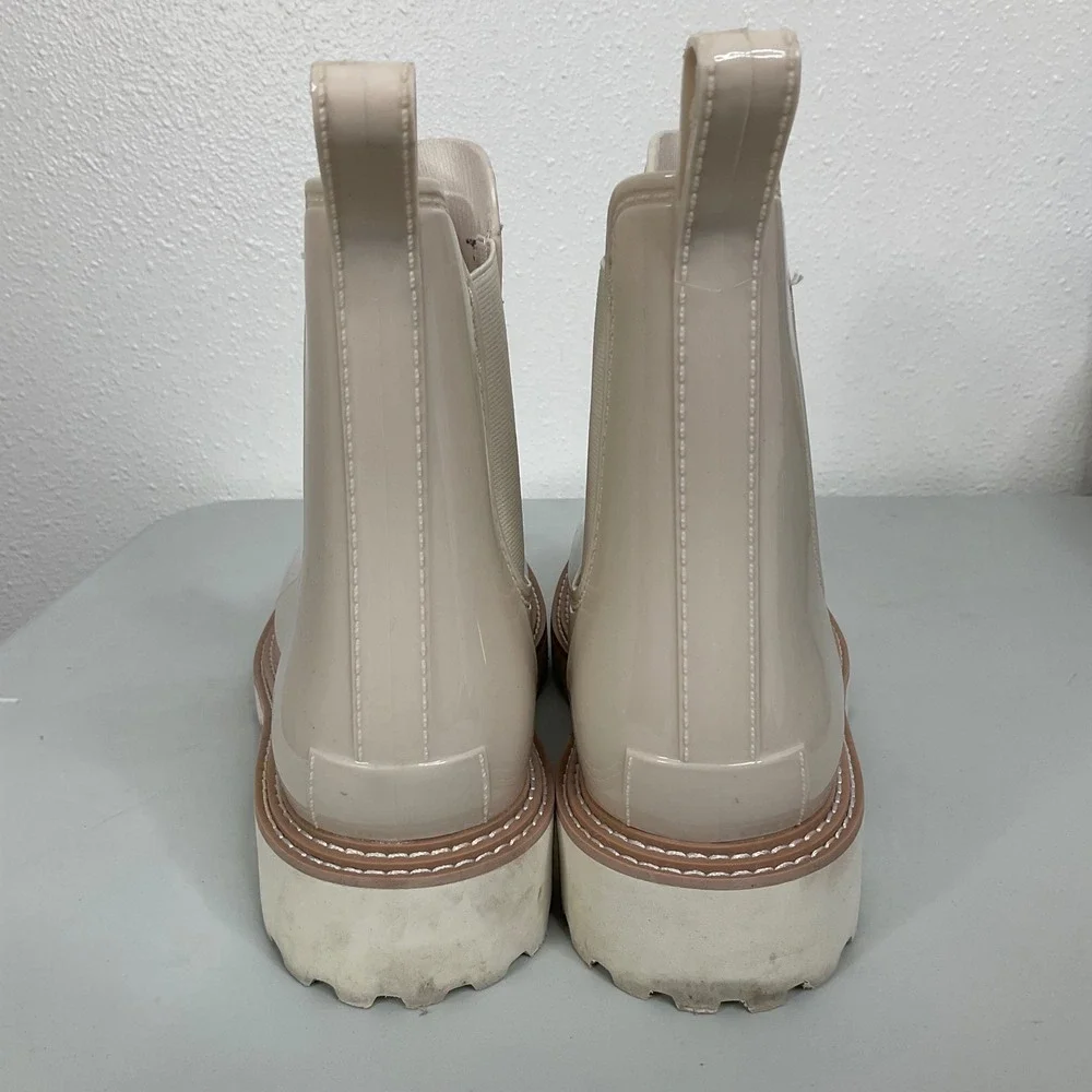 Dolce Vita Stormy Cream Beige Patent Chelsea Lug Sole Rain Boots Womens Size 10‎